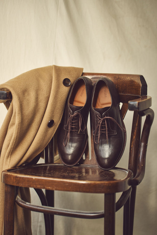 Navvy Cut Shoe - Ebony Kangaroo - VIBERG