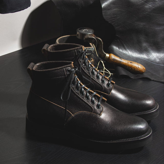 Scout Boot - Black Waxed Flesh - VIBERG