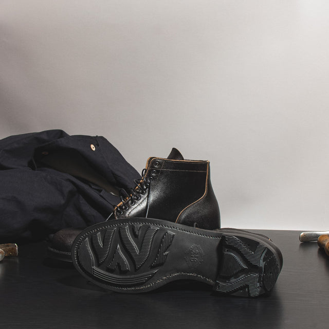 Service Boot® 2030 BCT - Black Waxed Flesh - VIBERG