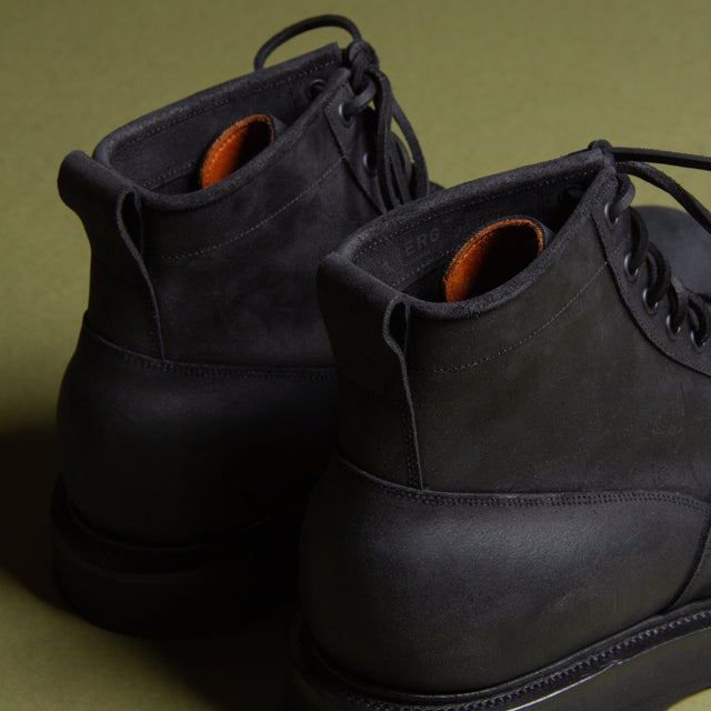 Scout - Black Waxy Commander - VIBERG